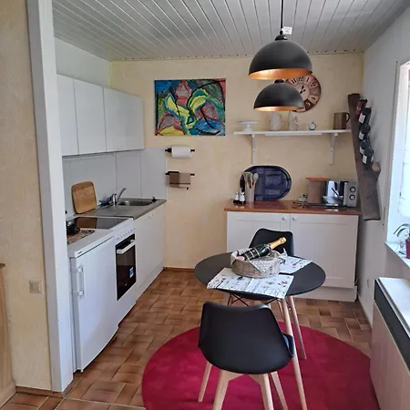 Wasgauer Felsen Und Seen *